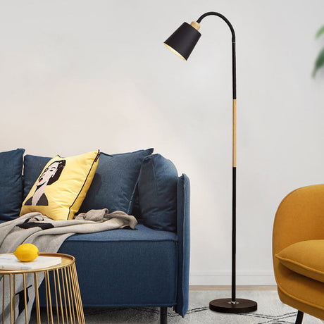 Luminist Stehlampe | Minimalistisches Design aus Eisen | Moderne Stehleuchte für Wohnzimmer & Büro