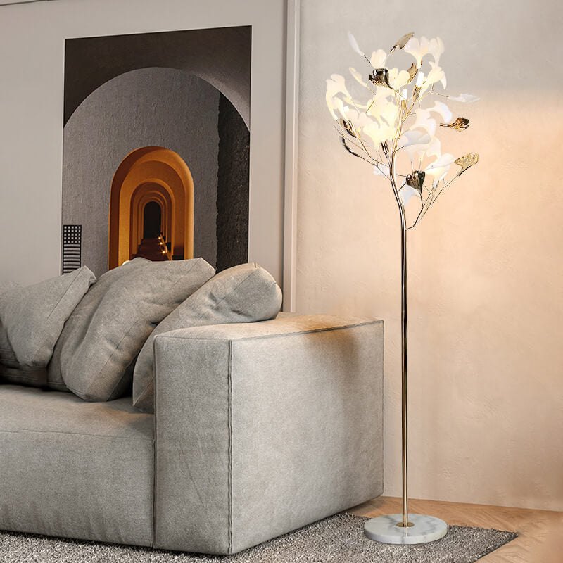 GinkoLuxe Stehlampe | Nordisches Design | Dekorative Ginkgo-Blätter | 5-Licht Bodenlampe | Elegantes Wohnaccessoire