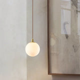 Orbilia Minimalistische Pendelleuchte | Weiße Kugel | Skandinavisches Design | Moderne Beleuchtung für Wohnräume