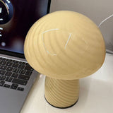 MushLuma Glas-Tischlampe im Pilz-Design | Minimalistisch & Modern | Warmes Stimmungslicht | Perfekt für Zuhause & Büro