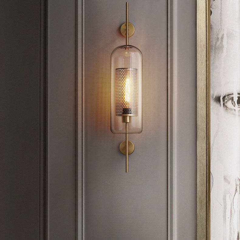 Lumivault Industrial Wandlampe | Zylindrischer Glasschirm | Eisenrahmen | Deko für Schlafzimmer & Wohnräume