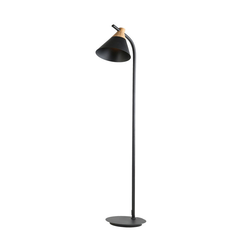 LuxiCone Nordic Macaron Stehlampe | Konischer Lampenschirm | 1 Licht | Kreatives Design | Stehende Bodenleuchte