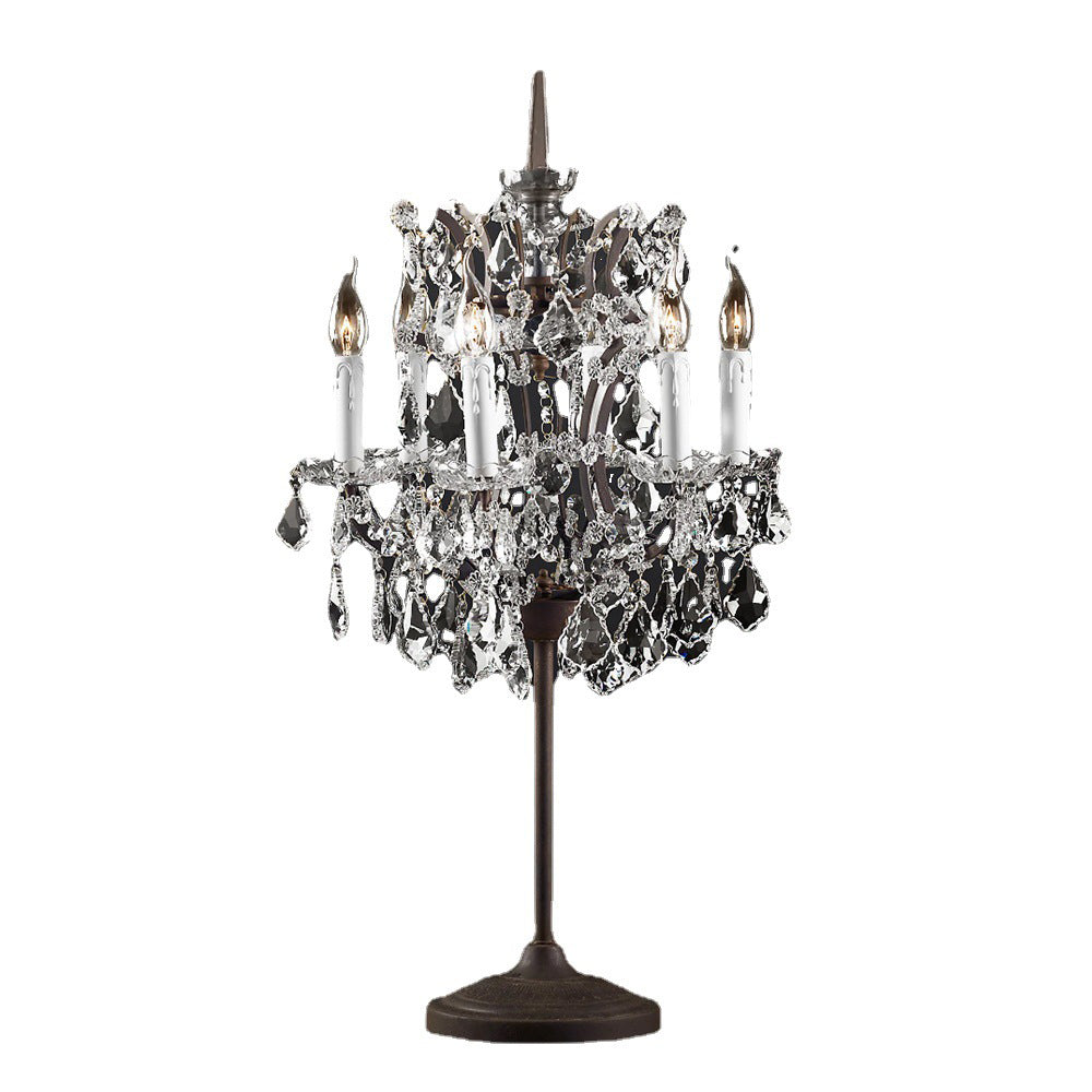 CrystalCrown Vintage Tischlampe mit Kandelaber-Design | Kristallverzierung | Eisenfuß | Deko für Schlafzimmer & Wohnzimmer