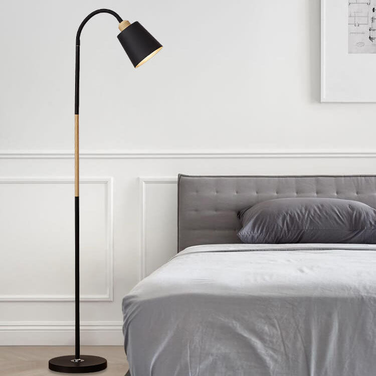 Luminist Stehlampe | Minimalistisches Design aus Eisen | Moderne Stehleuchte für Wohnzimmer & Büro