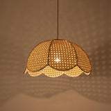 RattanLume Pendelleuchte | Nordisches Rattandesign | 1-Licht Muschelkuppel | Natürliche Eleganz für Ihr Zuhause