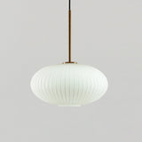 Lantoria Minimalistische Pendelleuchte | Ovaler Glasschirm | Cremefarbenes Nordic Design | 1-flammige Hängeleuchte
