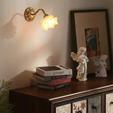 Floribella Vintage Kupfer Blume Petal Glas Wandleuchte | Elegantes Design | Stilvolle Beleuchtung für Zuhause