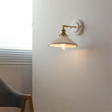LumiZen Vintage Japanische Keramik & Messing Wandlampe | 1-Licht | Klassisches Design | Wohnzimmer Deko | Elegante Beleuchtung