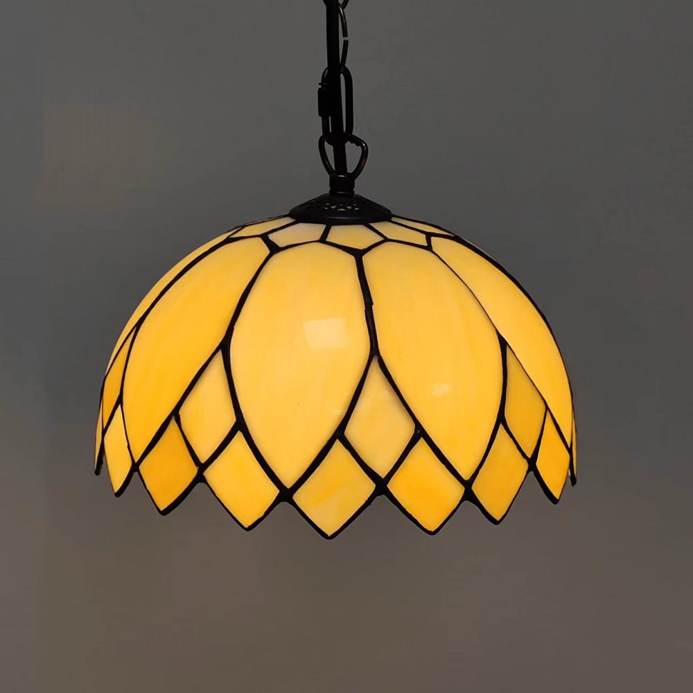 MilkyDome Europäisches Pendellicht | Milchweißes Glasdesign | 1-flammige Hängeleuchte | Klassische Eleganz