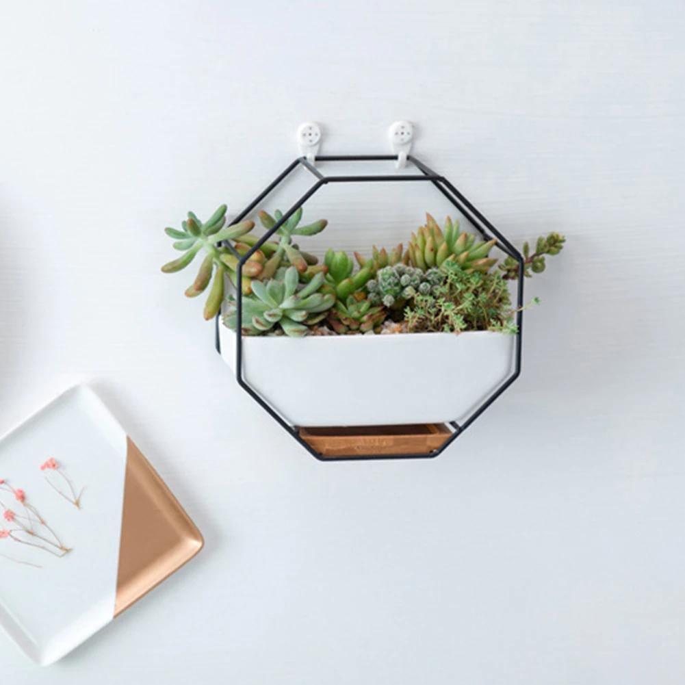 GeoFrame Keramik Wandpflanztopf mit Metallrahmen | Octagon Design