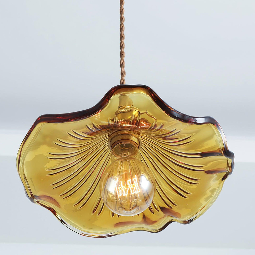 BloomGlow Hibiskus Design Tischlampe | Stilvolle Blumenlampe | Deko-Licht für Zuhause