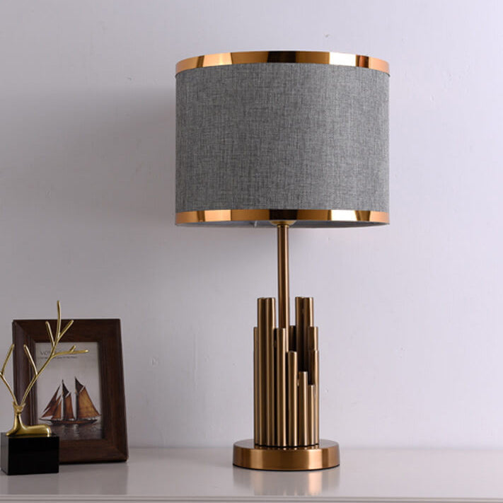 LuxeShade LED Tischlampe | Zylindrisches Stoffdesign | Moderne Beleuchtung | Deko für Zuhause