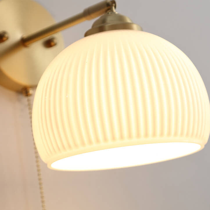 ScandiLume Nordic Wandleuchte mit Zugschalter | Milchglas & Messing Design | Strahlendes Stimmungslicht für Ihr Zuhause