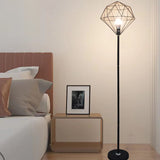 Diamoro Stehlampe | Modernes Hohldesign | Eisen in Diamantform | Stilvolle Beleuchtung für Arbeitszimmer