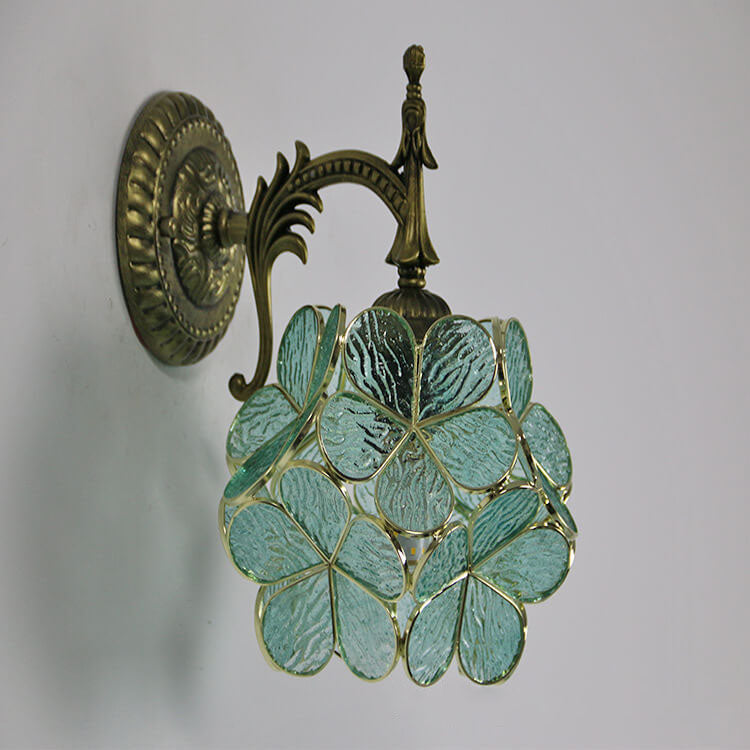Bloomvielle Europäische Vintage Tiffany Wandleuchte | Blumenförmiges Glas | 1-Licht Design | Elegante Wandbeleuchtung
