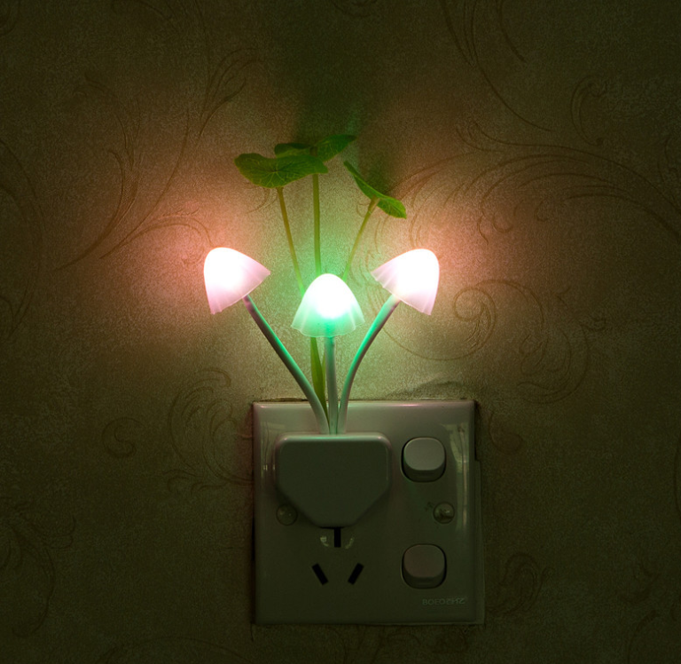 MushAura Gradient LED-Pilz-Sensorlicht | Nachtlicht mit Farbverlauf | Energiesparende Dekobeleuchtung