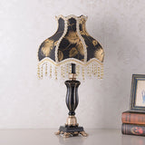 LustraNoble Europäisches Design Tischlampe | Harz & Stoff | Schlafzimmerlicht | 1-Licht
