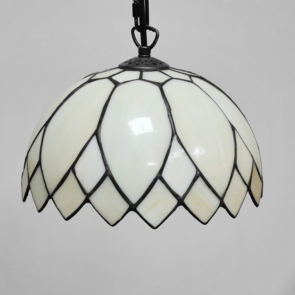 MilkyDome Europäisches Pendellicht | Milchweißes Glasdesign | 1-flammige Hängeleuchte | Klassische Eleganz