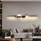 WaveLume LED Wandleuchte | Modernes Aluminium-Design | Welliger Streifen | Für Schlafzimmer & Wohnzimmer