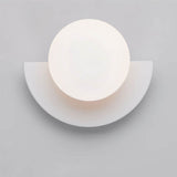 SferaLuxe Moderne Wandlampe | Minimalistisches Kugel-Design | Farbiges Glas | LED-Wandleuchte für Wohnräume