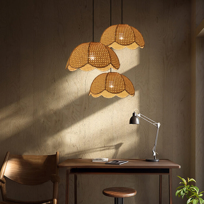 RattanLume Pendelleuchte | Nordisches Rattandesign | 1-Licht Muschelkuppel | Natürliche Eleganz für Ihr Zuhause