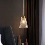 Bellux Glas Pendelleuchte | Modernes Glockenschirmdesign | Messingoptik | 1-flammig | Luxuriöse Beleuchtung