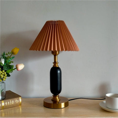 LumoRetro Vintage Design LED Tischlampe | Retro Faltenschirm | Kolonnenbasis | Stimmungslicht | Dekolampe für Zuhause