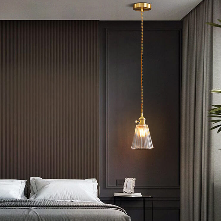 Bellux Glas Pendelleuchte | Modernes Glockenschirmdesign | Messingoptik | 1-flammig | Luxuriöse Beleuchtung