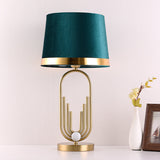 LustreOval Tischlampe | Modernes Luxusdesign | Goldene Ovalbasis & Stoffschirm | 1-Licht Tischleuchte für stilvolle Räume