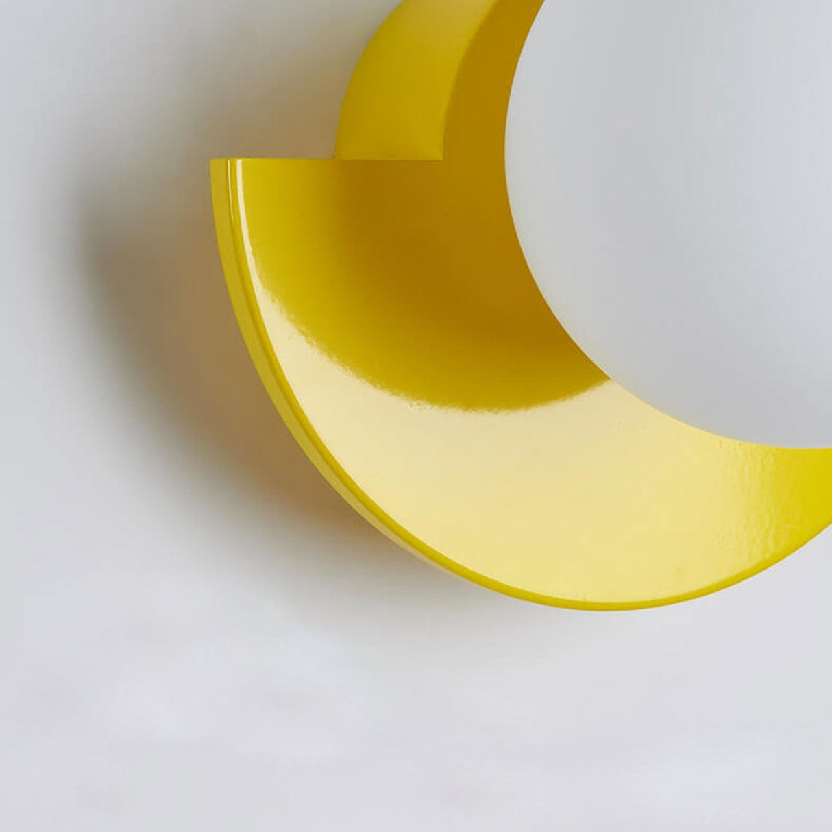SferaLuxe Moderne Wandlampe | Minimalistisches Kugel-Design | Farbiges Glas | LED-Wandleuchte für Wohnräume