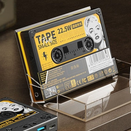 VoltCassette Retro Powerbank | Tragbares Ladegerät | Vintage Design | 10.000mAh Akku für Unterwegs