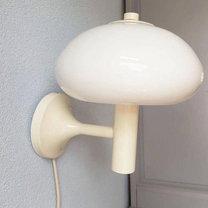 LumiMushroom Nordic Vintage Wandleuchte | Milchglas-Kuppel | Pilz-Design | 1-flammig | Dekorative Beleuchtung