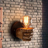 CastForte Vintage Wandlampe mit Harz-Faust-Design | 1 Licht | Einzigartige Beleuchtung für Wohnzimmer & Büro