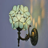 Bloomvielle Europäische Vintage Tiffany Wandleuchte | Blumenförmiges Glas | 1-Licht Design | Elegante Wandbeleuchtung