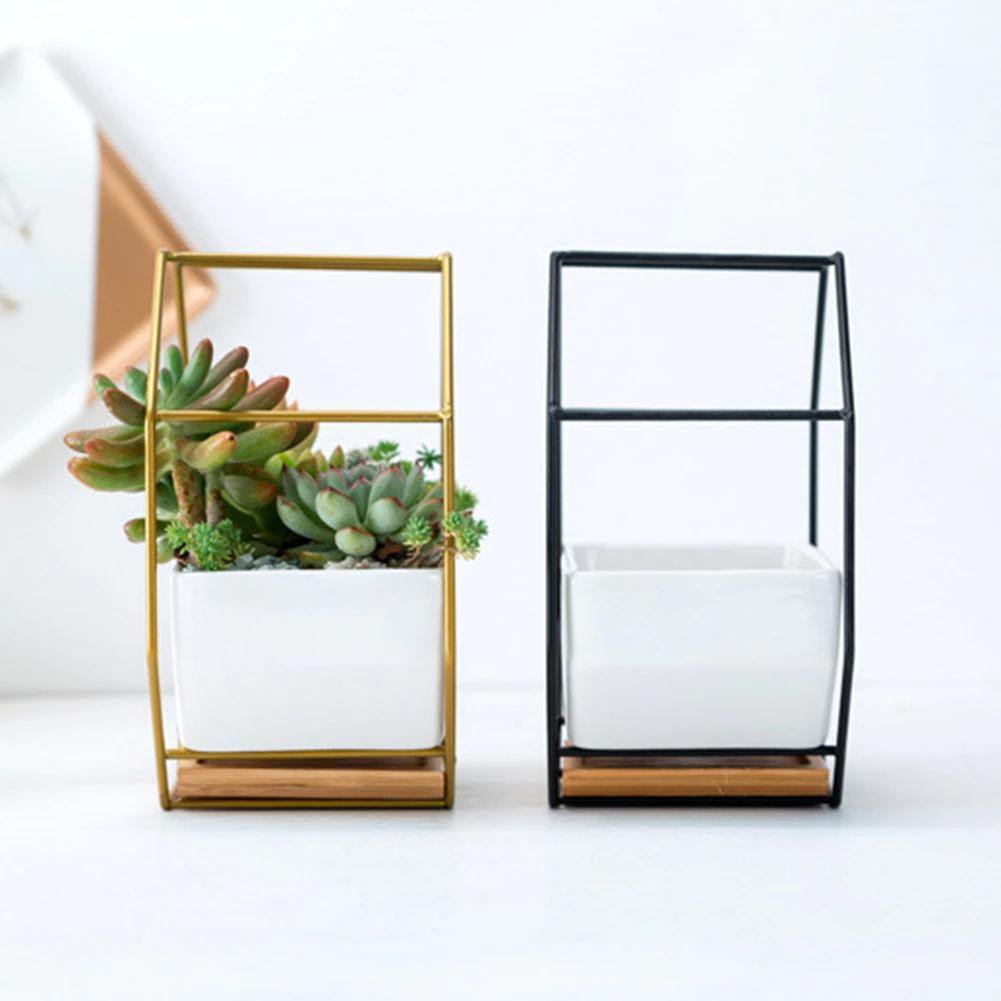 GeoFrame Keramik Wandpflanztopf mit Metallrahmen | Octagon Design