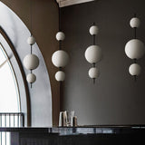 Orbessa LED Pendelleuchte | Zeitloses Kugeldesign aus Glas | Warmweißes Licht | Moderne Beleuchtung