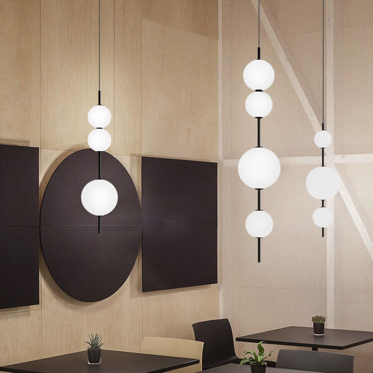 Orbessa LED Pendelleuchte | Zeitloses Kugeldesign aus Glas | Warmweißes Licht | Moderne Beleuchtung