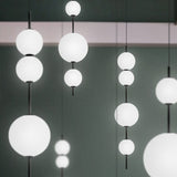 Orbessa LED Pendelleuchte | Zeitloses Kugeldesign aus Glas | Warmweißes Licht | Moderne Beleuchtung