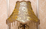 LumiVintage Europäische Tischlampe | Antikes Design | Stoffschirm | Stimmungsvolle Beleuchtung