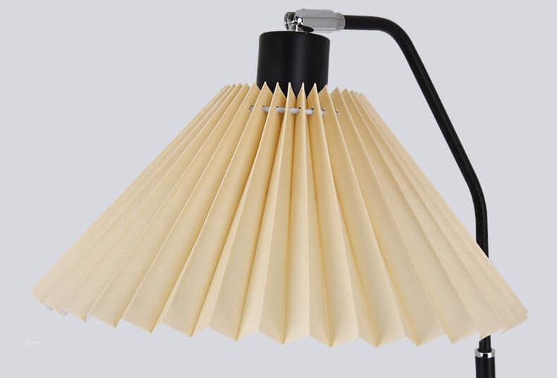 LumiFlair Minimalist Stehlampe | LED Lichtquelle | Verstellbar | Beige & Weinrot | Modernes Design