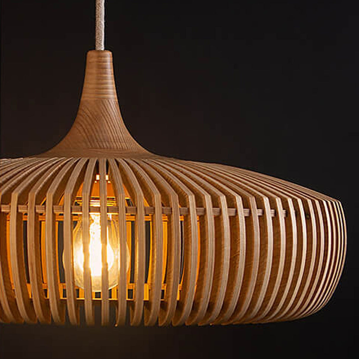 Lumivaro Nordic Vintage Pendelleuchte | Holzkuppel Design | 1-Licht Hängelampe | Perfekt für Esszimmer & Wohnzimmer