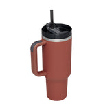 ThermoSip Isolierter Trinkbecher mit Strohhalm | Doppelwandig | Auslaufsicher | Perfekt für unterwegs