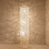 Ravara Column Minimalistische Rattan Stehlampe | Handgefertigtes Design | 3-Licht-LED-System | Natürliche Beleuchtung