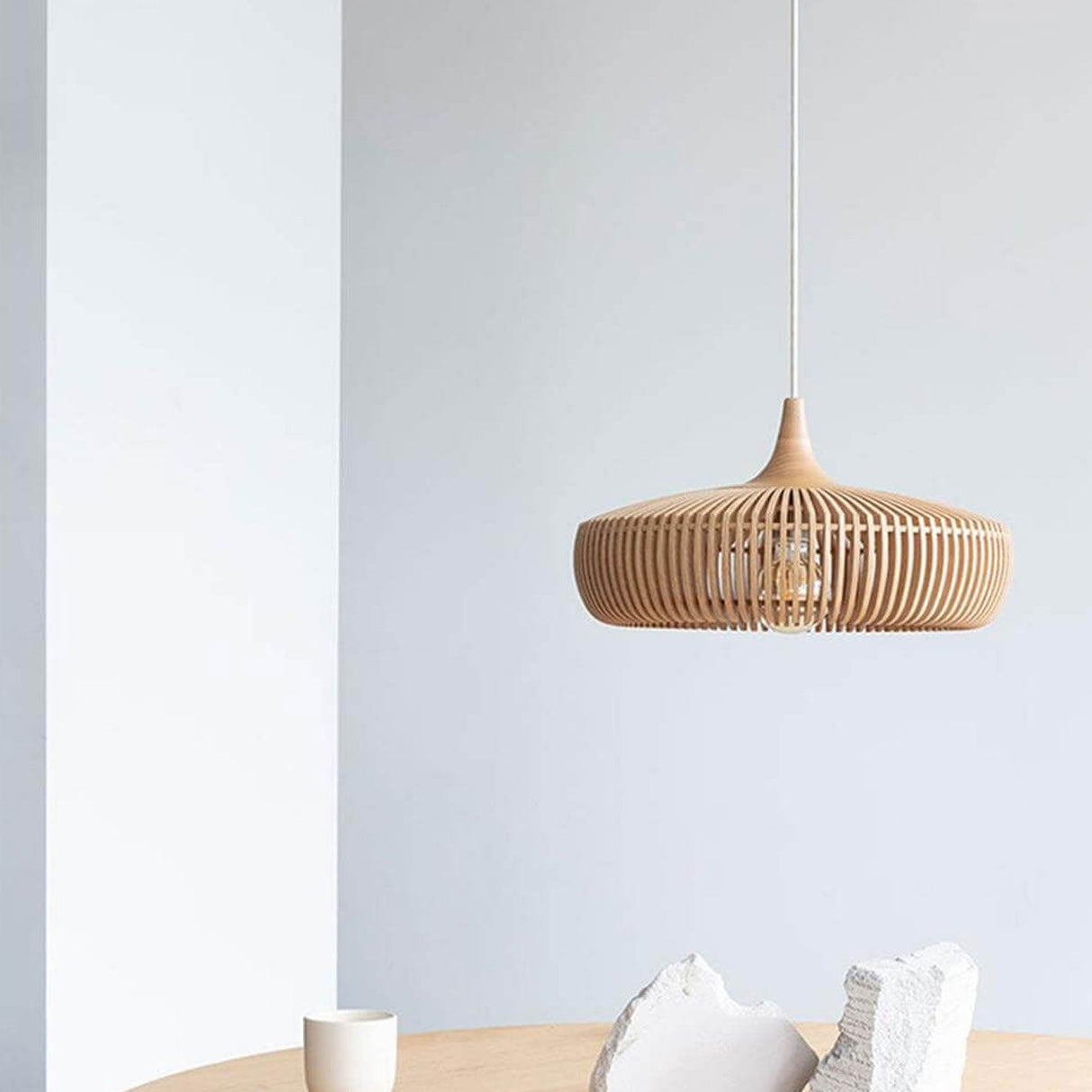 Lumivaro Nordic Vintage Pendelleuchte | Holzkuppel Design | 1-Licht Hängelampe | Perfekt für Esszimmer & Wohnzimmer