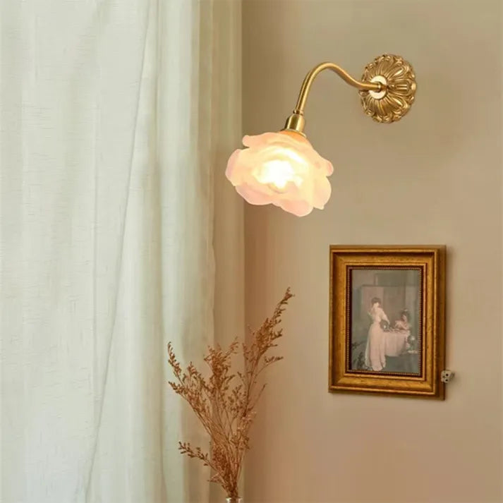 Floribella Vintage Kupfer Blume Petal Glas Wandleuchte | Elegantes Design | Stilvolle Beleuchtung für Zuhause