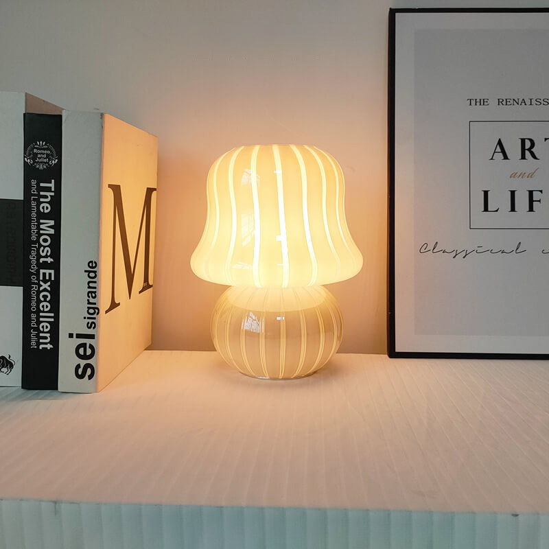 MushLume Glas Tischlampe | Französisches Design | Handgefertigt | Pilzform | Deko & Beleuchtung