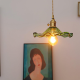 BloomGlow Hibiskus Design Tischlampe | Stilvolle Blumenlampe | Deko-Licht für Zuhause