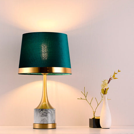 LuxeLum Moderne LED Tischlampe | Elegantes Design | Dimmbar | Stimmungslicht für Zuhause & Büro