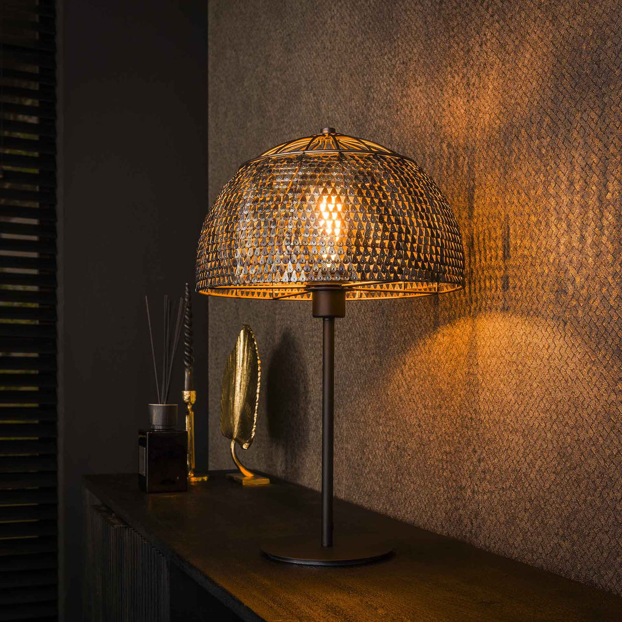 LuxoShade Designer Tischlampe | Schwarz-Braunes Finish | Modernes Design für Wohn- & Schlafzimmer | Stimmungsvolle Beleuchtung
