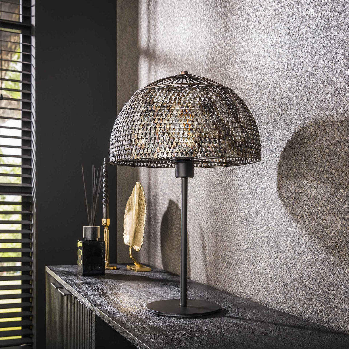 LuxoShade Designer Tischlampe | Schwarz-Braunes Finish | Modernes Design für Wohn- & Schlafzimmer | Stimmungsvolle Beleuchtung